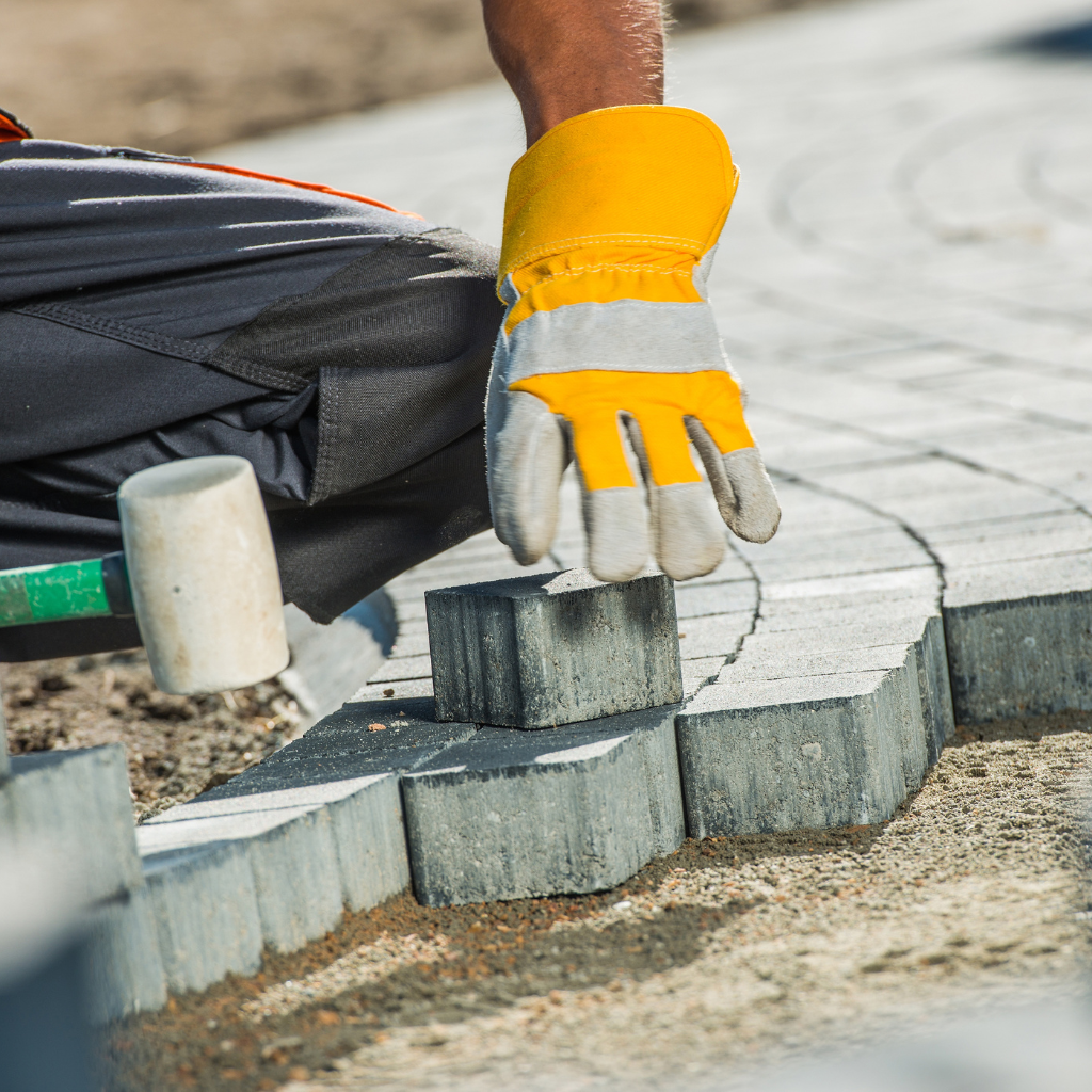 Stone Paving for driveways in Mold